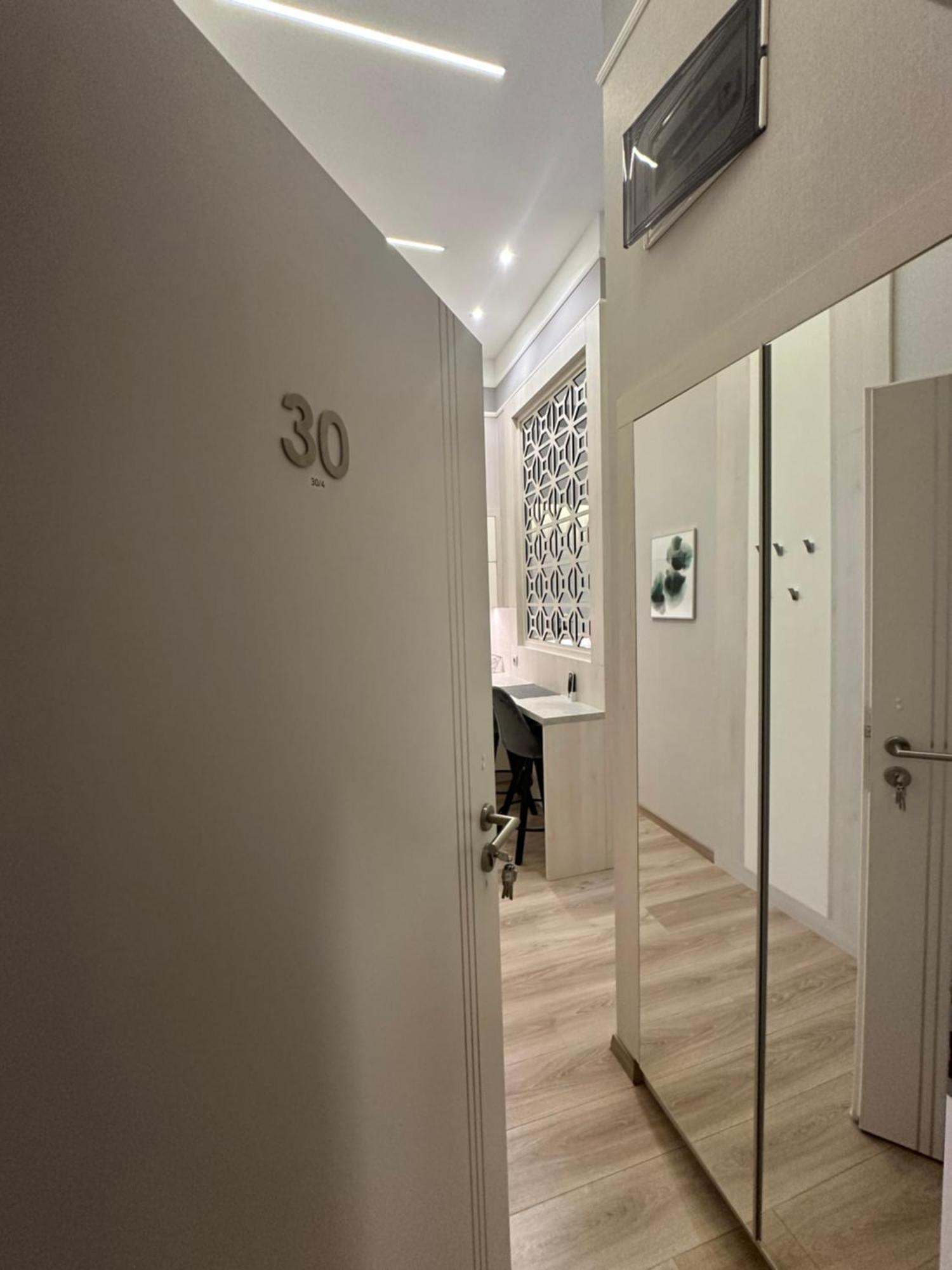Revay 20 Suites By Corall Budapest Exterior photo