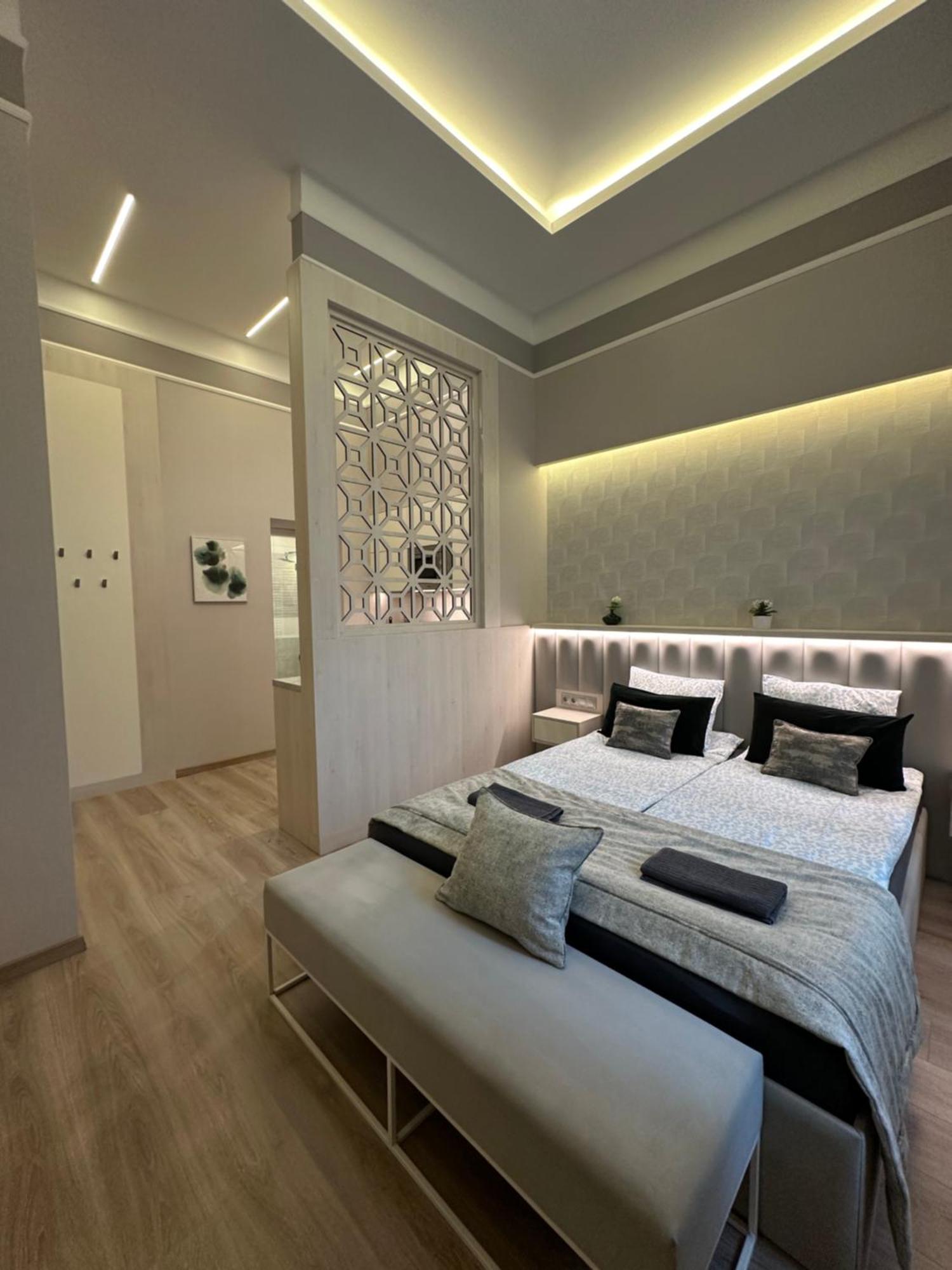 Revay 20 Suites By Corall Budapest Exterior photo