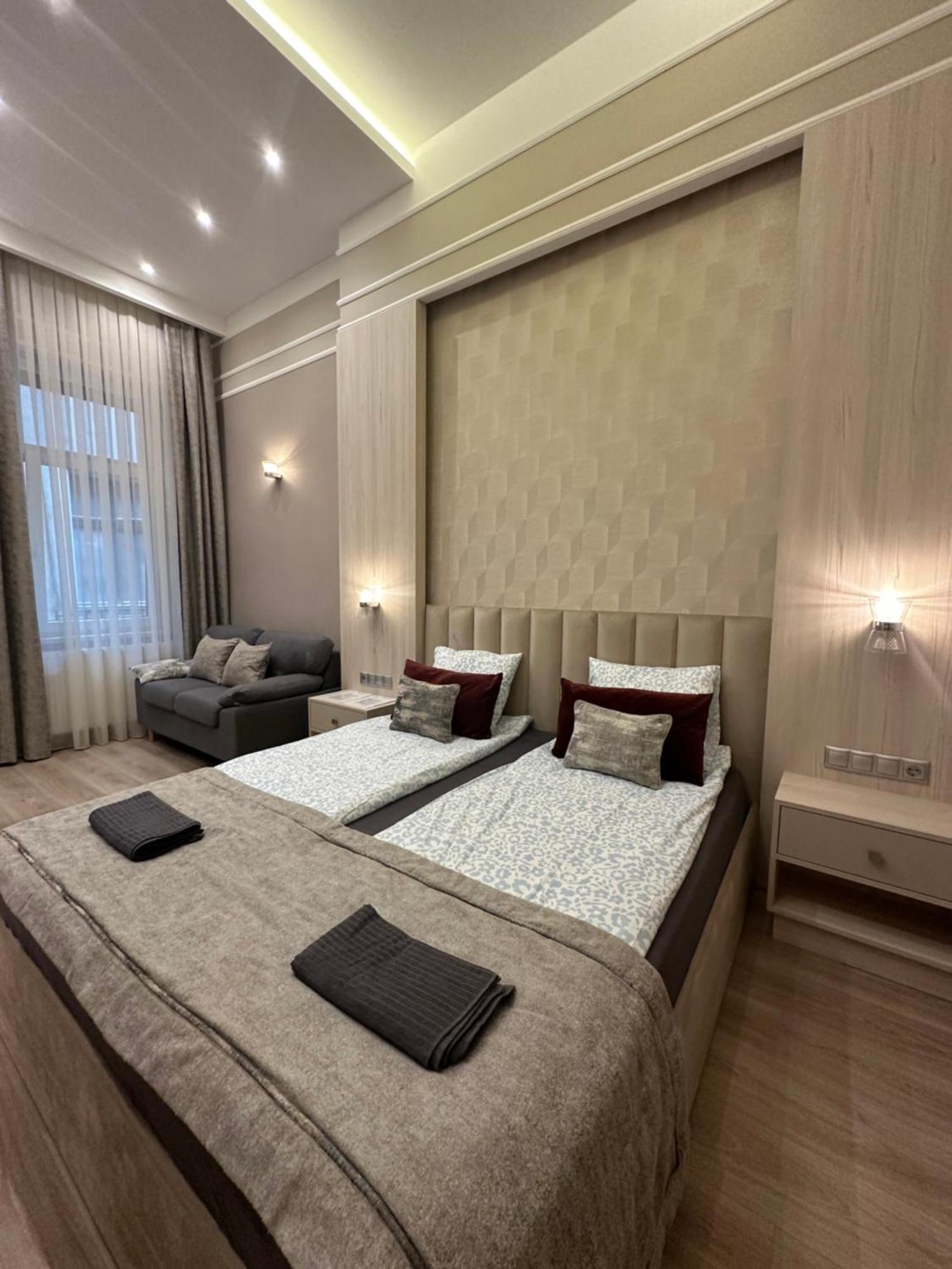 Revay 20 Suites By Corall Budapest Exterior photo